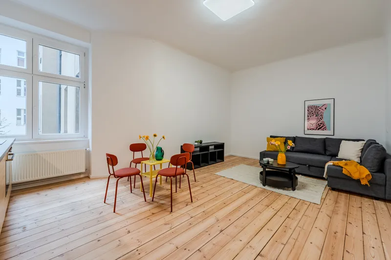Fully Renovated at end of 2024 - All inclusive, Furnished 2 room flat — photo 1
